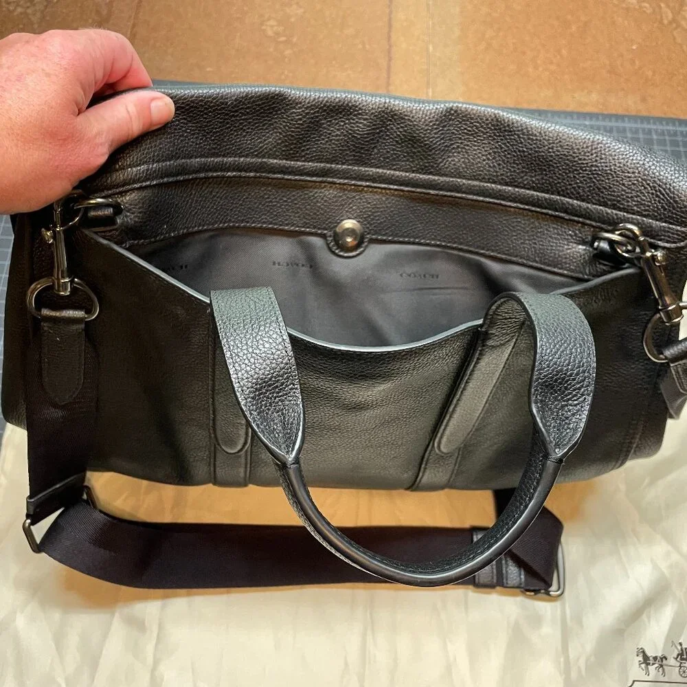 Coach black messenger